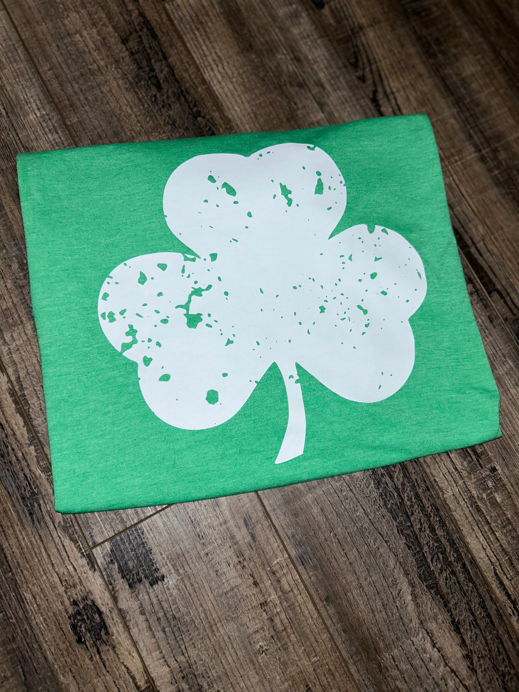 Distressed Clover