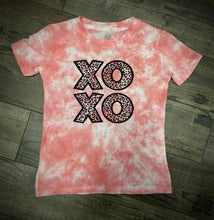Load image into Gallery viewer, XOXO
